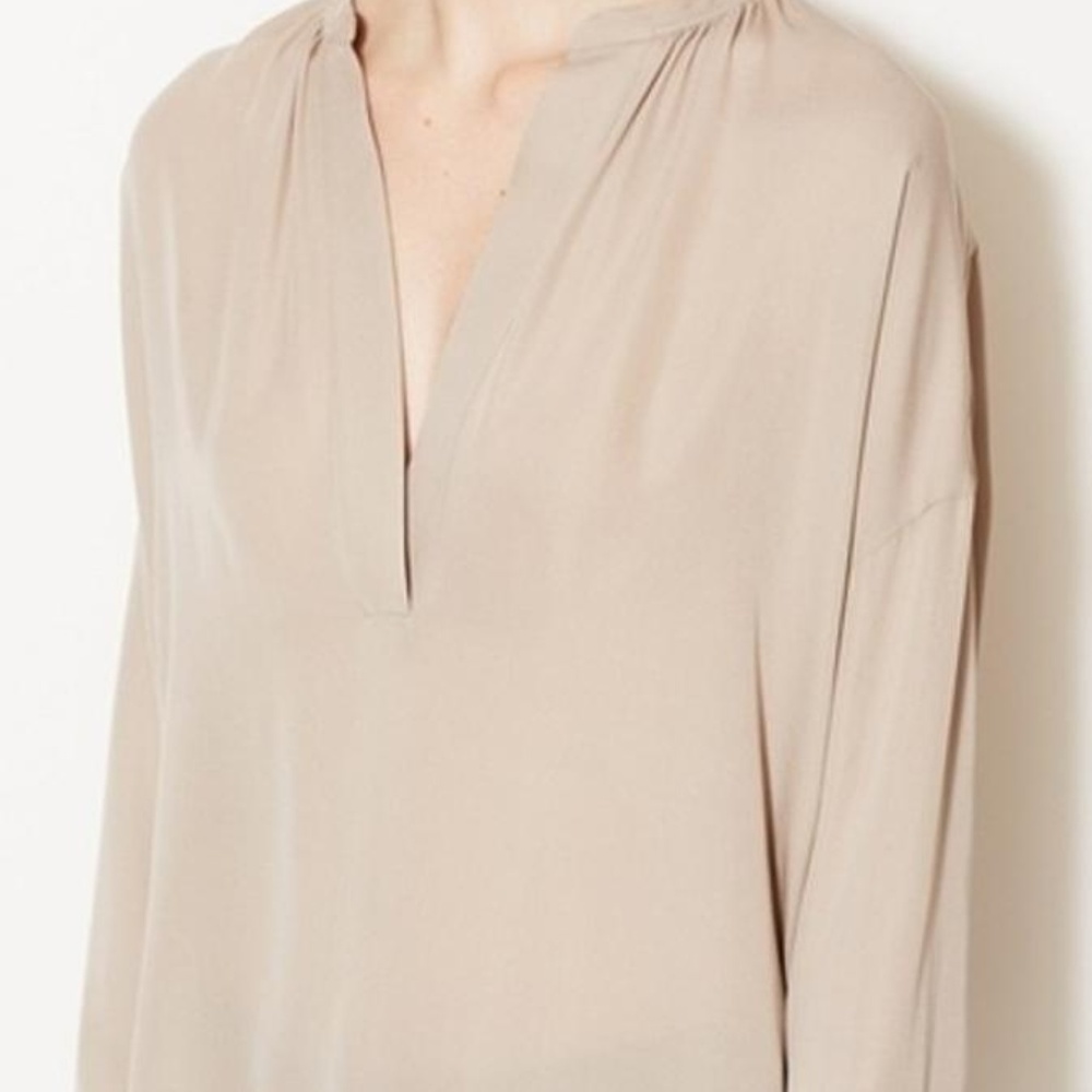 Vince Beige Gray Silk Blouse Sz Small